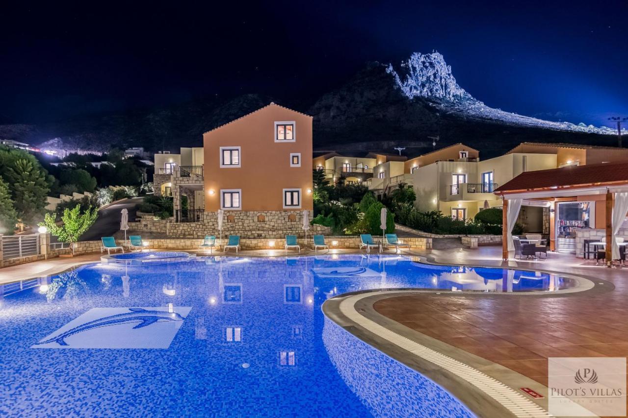 Pilot'S Villas Luxury Suites 헐소니소스 외부 사진