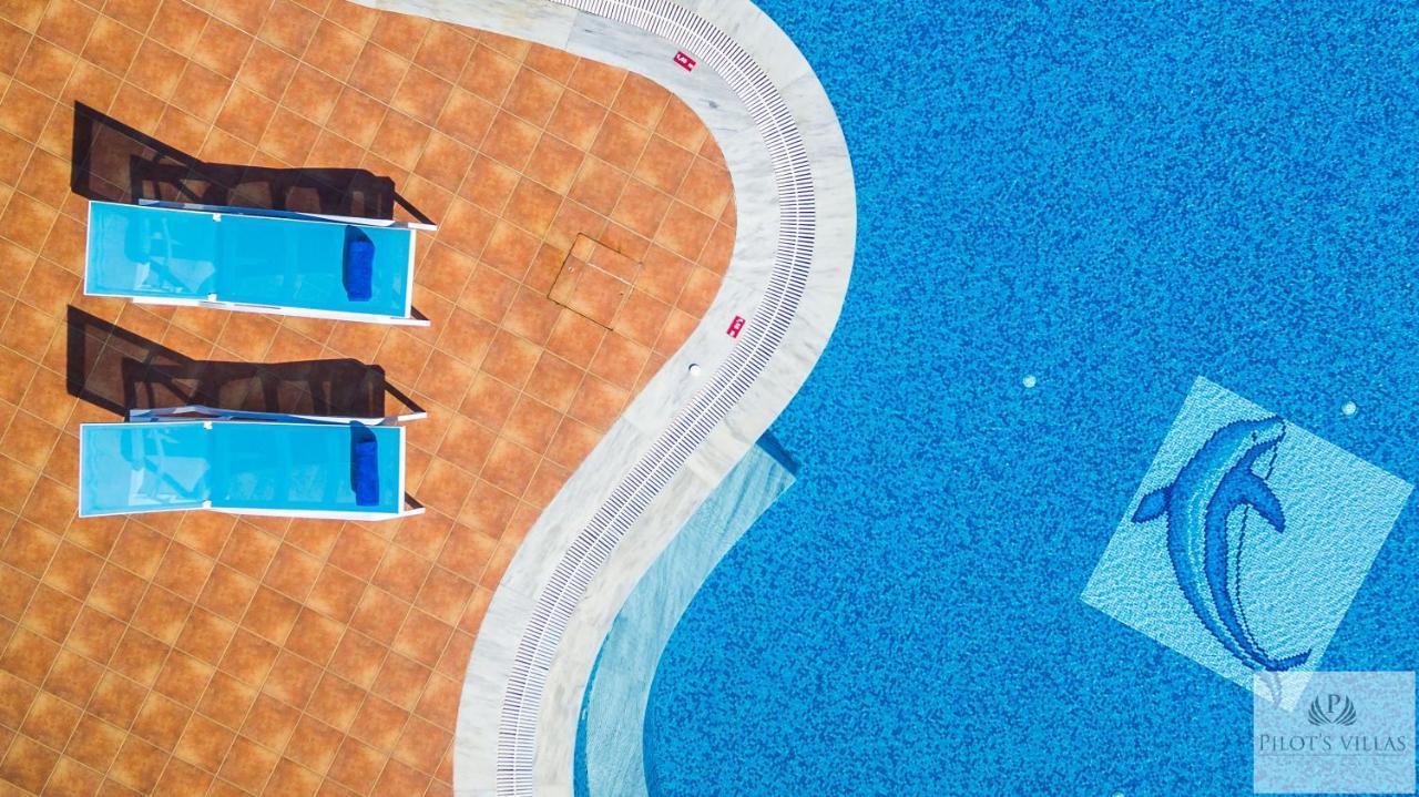 Pilot'S Villas Luxury Suites 헐소니소스 외부 사진