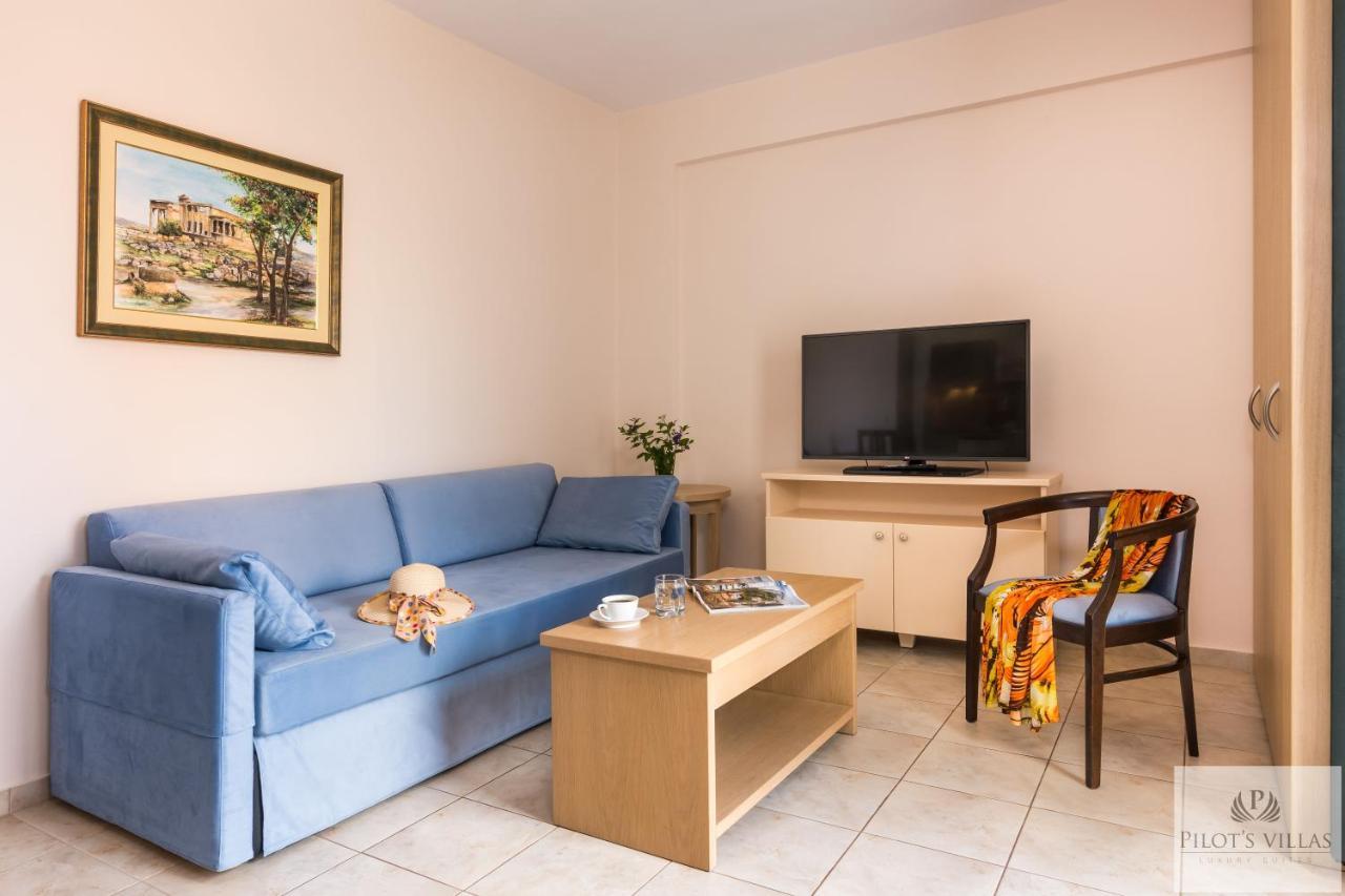 Pilot'S Villas Luxury Suites 헐소니소스 외부 사진