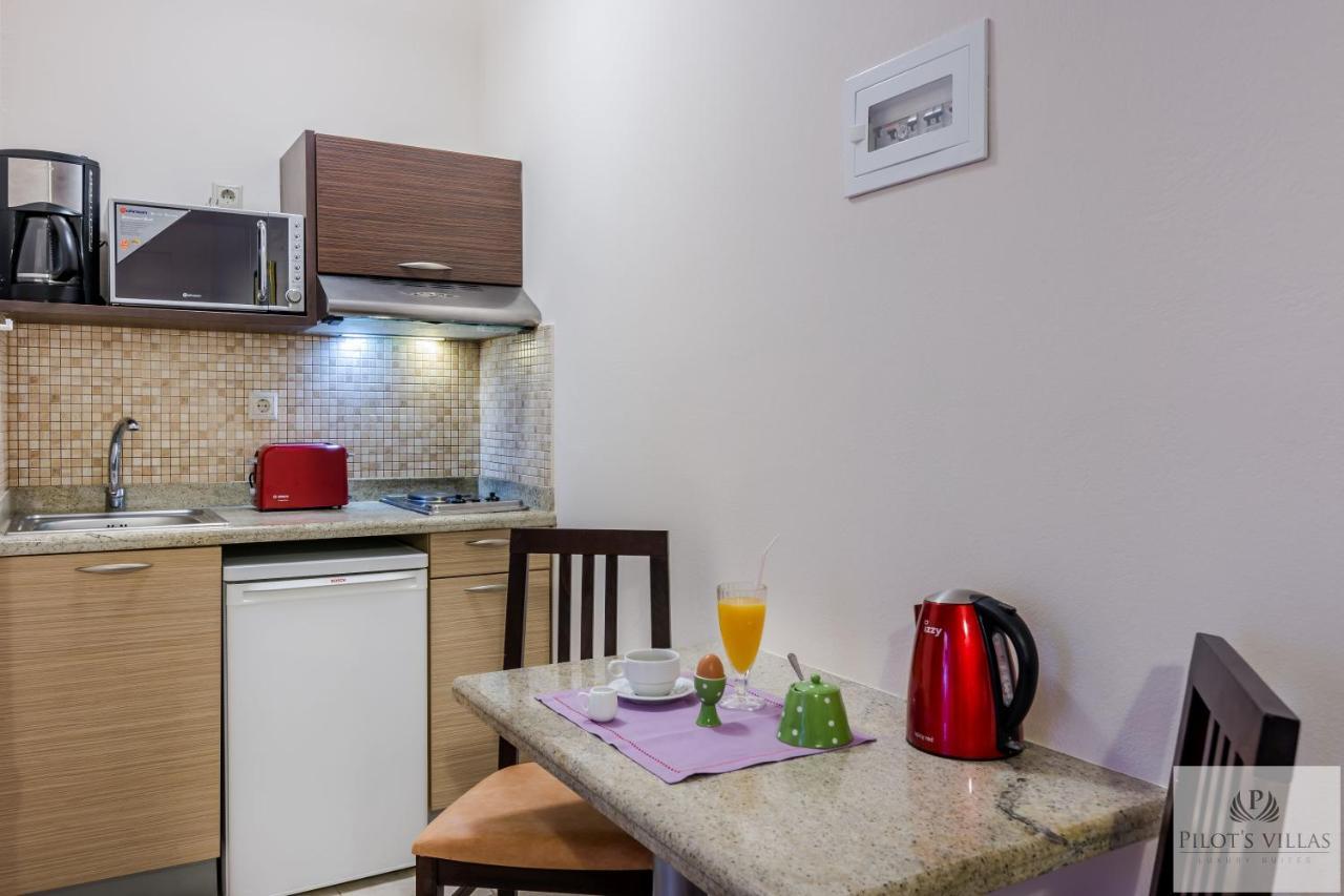 Pilot'S Villas Luxury Suites 헐소니소스 외부 사진