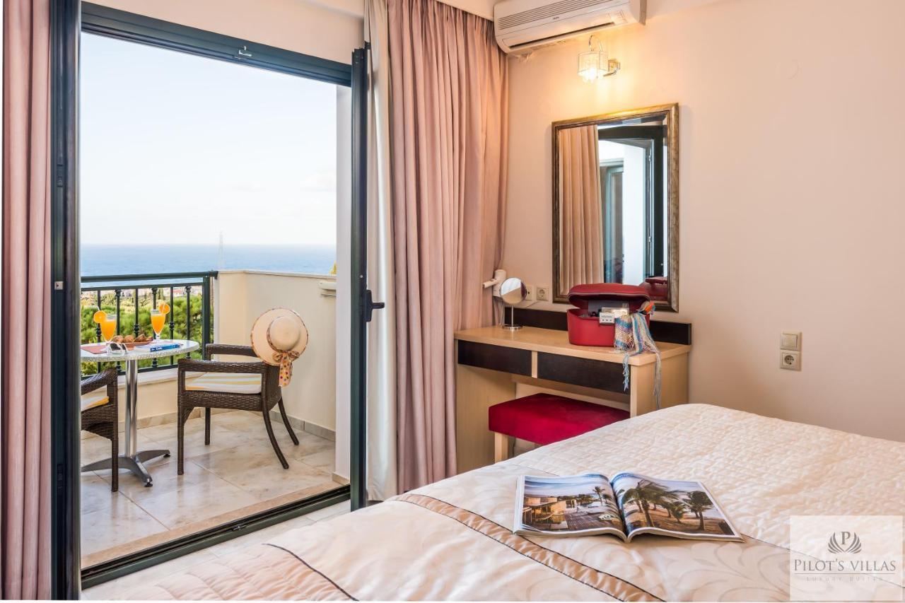 Pilot'S Villas Luxury Suites 헐소니소스 외부 사진
