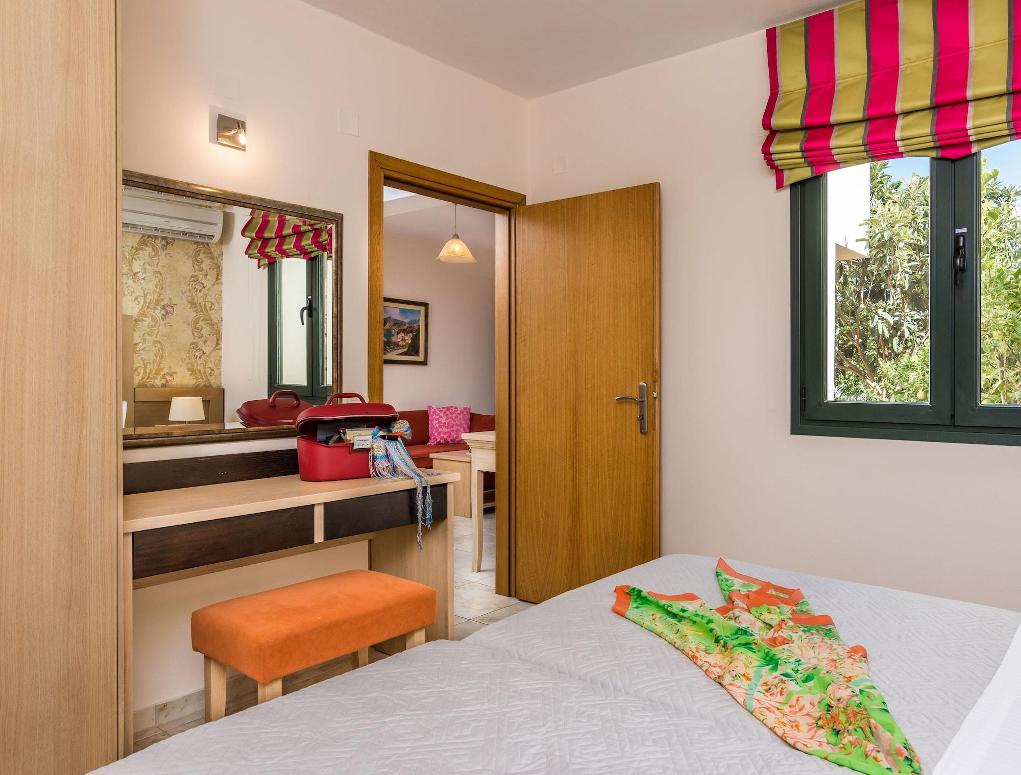 Pilot'S Villas Luxury Suites 헐소니소스 외부 사진