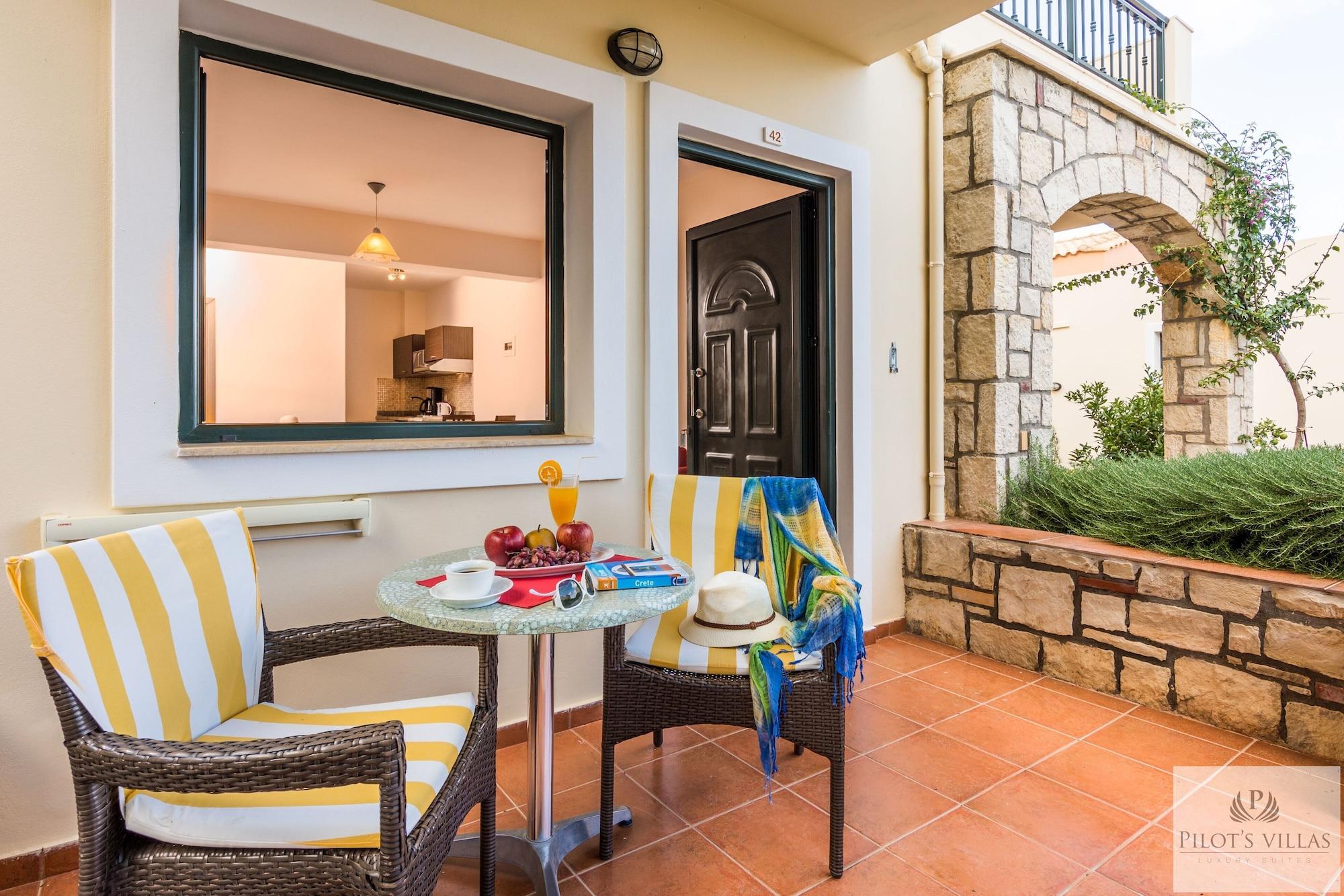 Pilot'S Villas Luxury Suites 헐소니소스 외부 사진